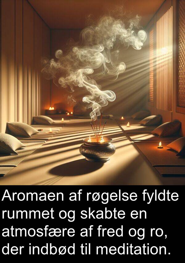 meditation: Aromaen af røgelse fyldte rummet og skabte en atmosfære af fred og ro, der indbød til meditation.