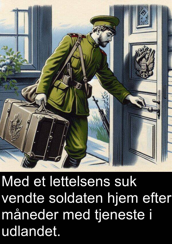 hjem: Med et lettelsens suk vendte soldaten hjem efter måneder med tjeneste i udlandet.