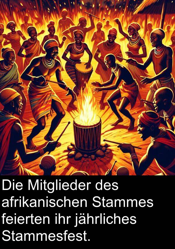 jährliches: Die Mitglieder des afrikanischen Stammes feierten ihr jährliches Stammesfest.