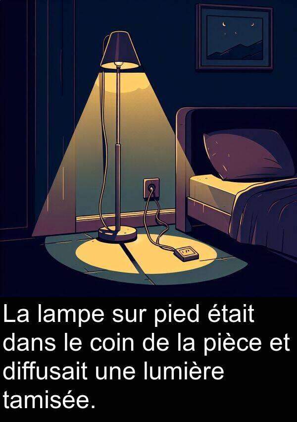 lampe: La lampe sur pied était dans le coin de la pièce et diffusait une lumière tamisée.