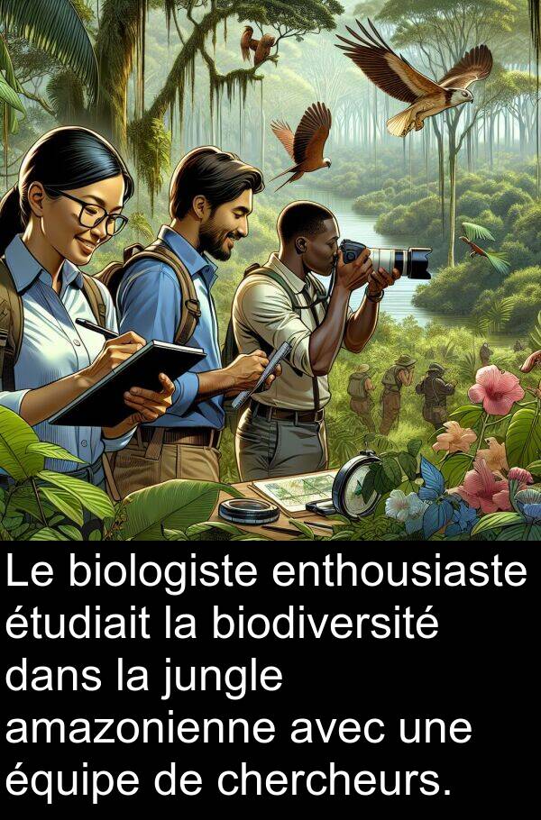 amazonienne: Le biologiste enthousiaste étudiait la biodiversité dans la jungle amazonienne avec une équipe de chercheurs.