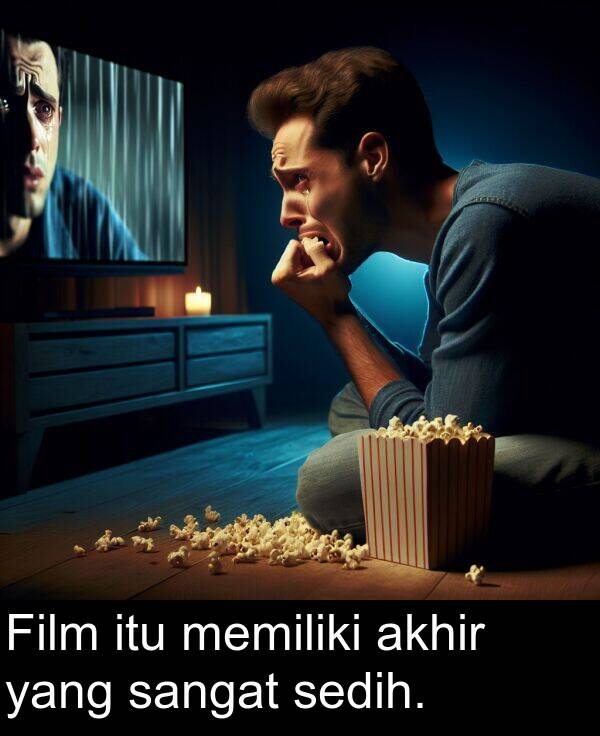 memiliki: Film itu memiliki akhir yang sangat sedih.