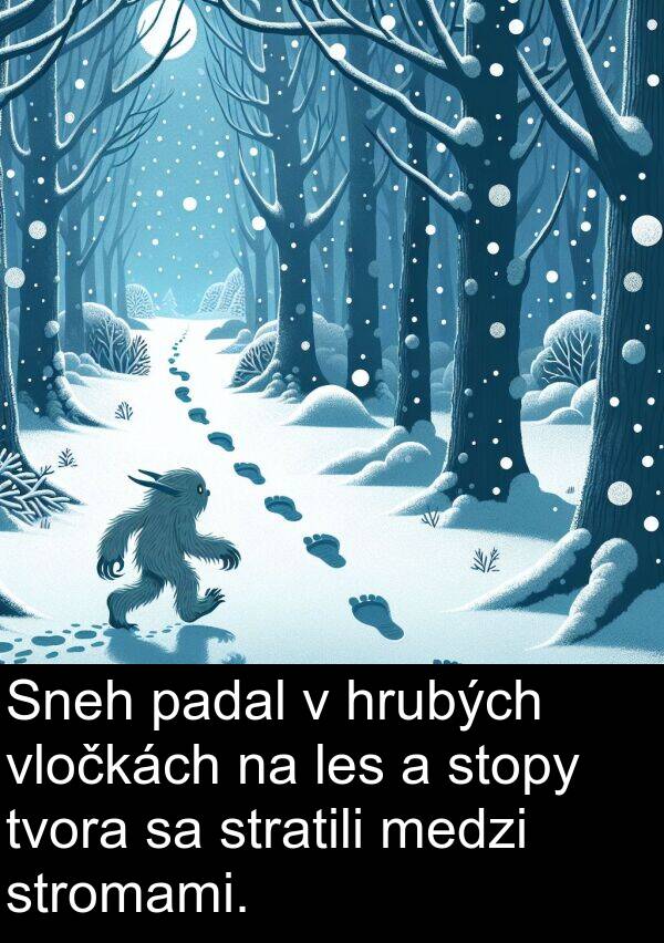 les: Sneh padal v hrubých vločkách na les a stopy tvora sa stratili medzi stromami.