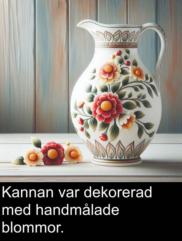 dekorerad: Kannan var dekorerad med handmålade blommor.